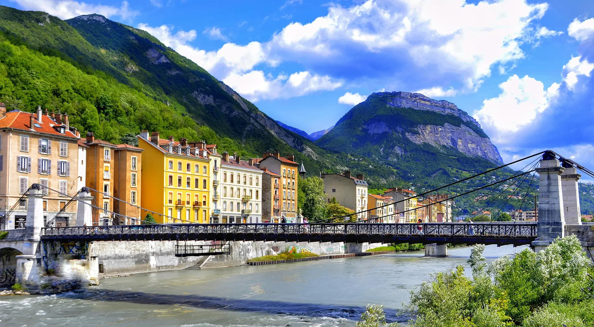 Backlinks pour le référencement à Grenoble